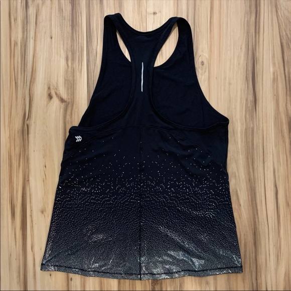 Workout tank top - Picture 2 of 3